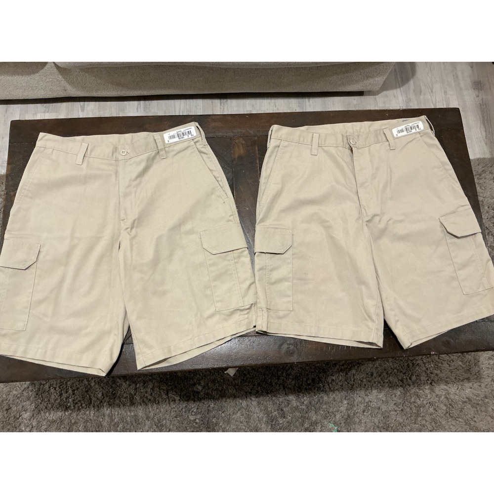 Lot of 2 Cintas ComfortFlex Mens Tan Khaki Cargo Work Shorts Size 34 370-82
